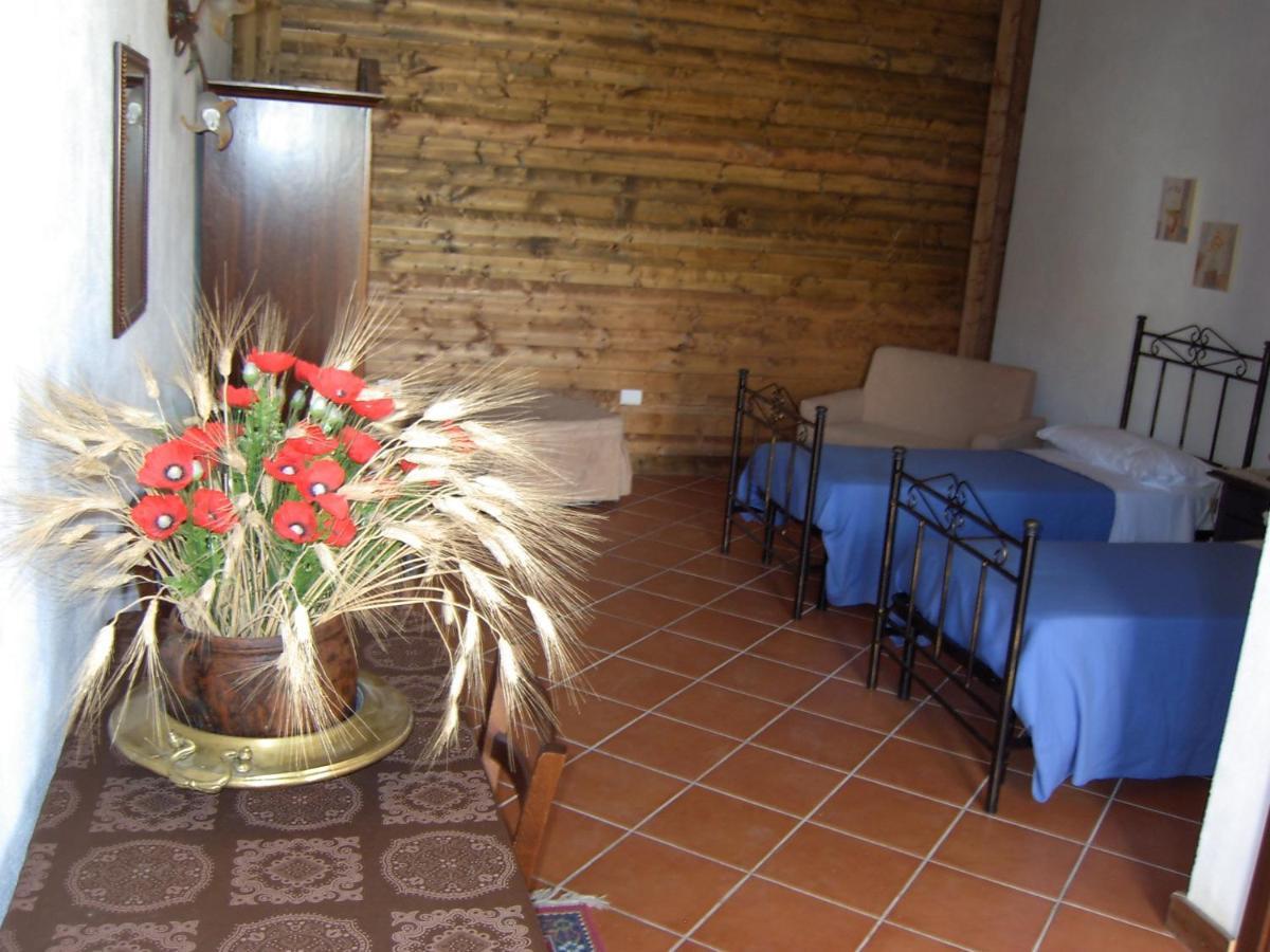 Agriturismo Il Borghetto Villa Foce del Sele Szoba fotó