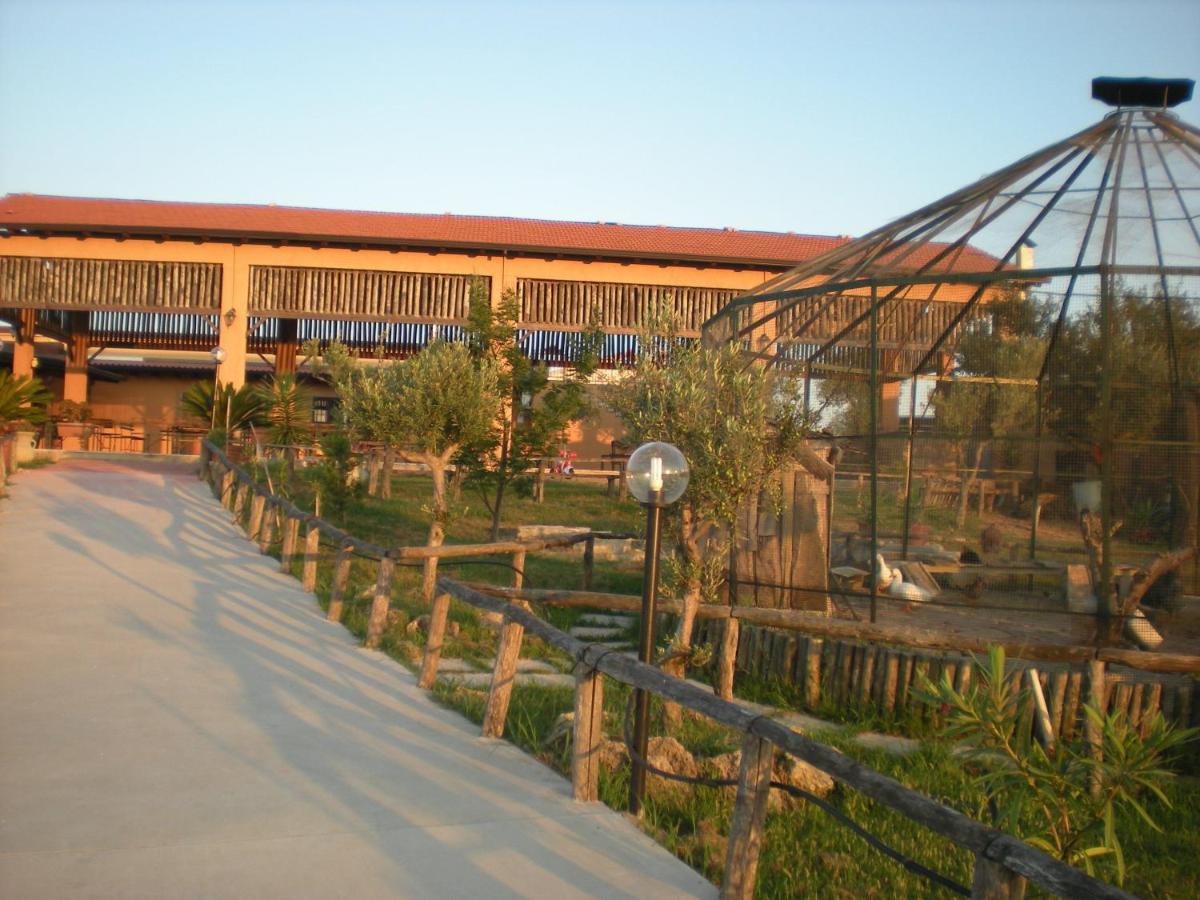Agriturismo Il Borghetto Villa Foce del Sele Kültér fotó