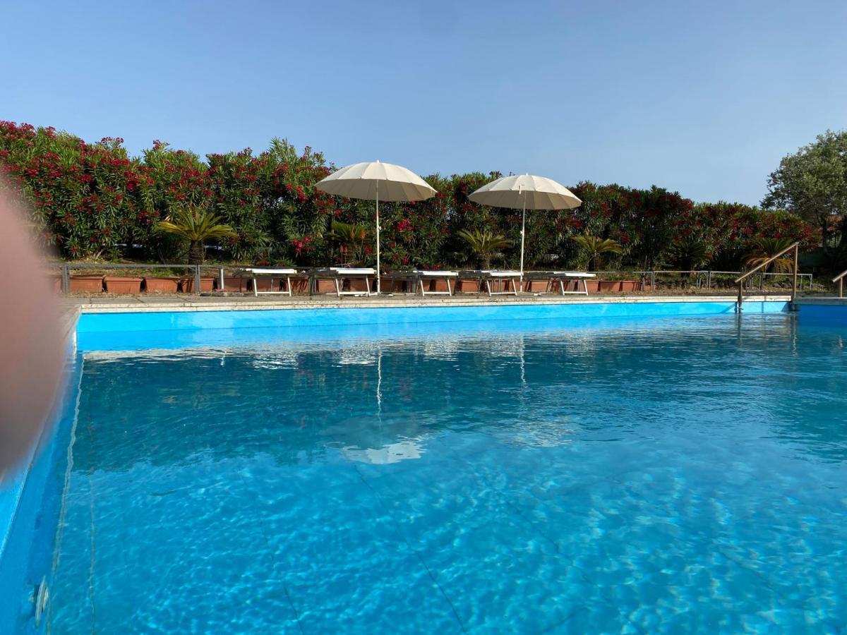 Agriturismo Il Borghetto Villa Foce del Sele Kültér fotó